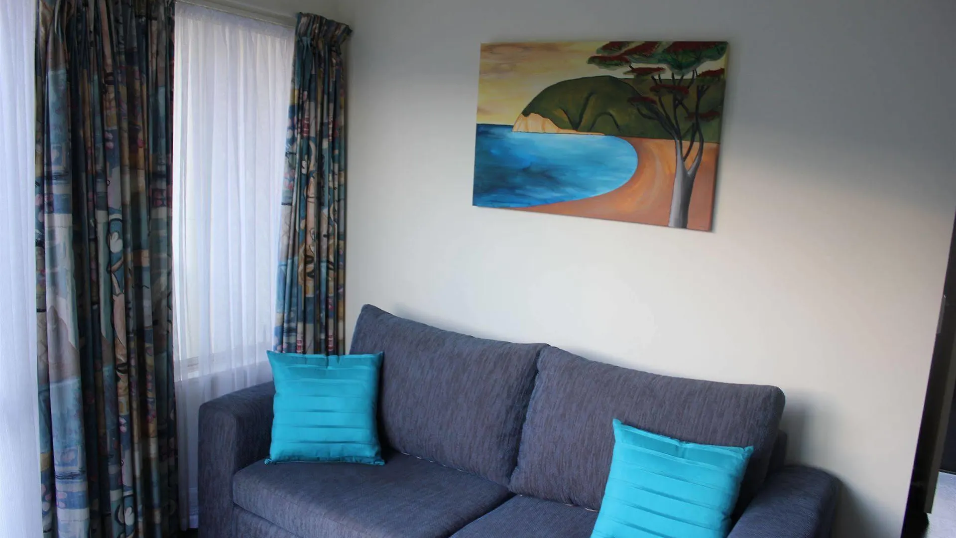 Baycourt Lakefront Motel Tauposee