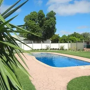 Tourist Park Caravan Park Hotel Longreach