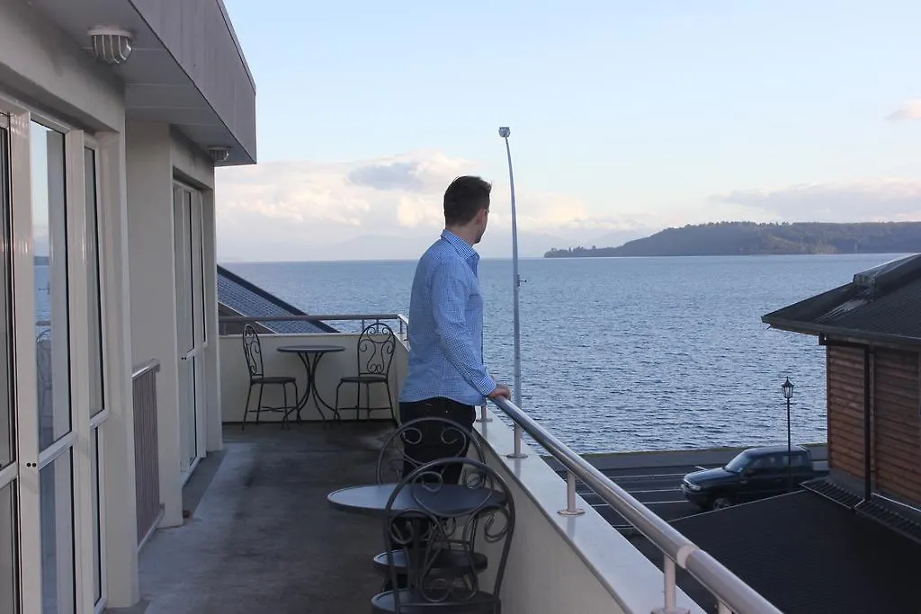 Baycourt Lakefront Motel Taupo