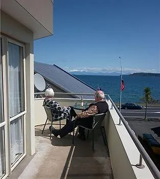 Baycourt Lakefront Motel Taupo 4*,  New Zealand