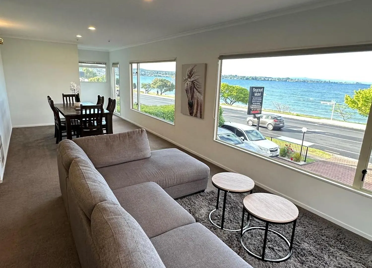 Baycourt Lakefront Motel Taupo New Zealand
