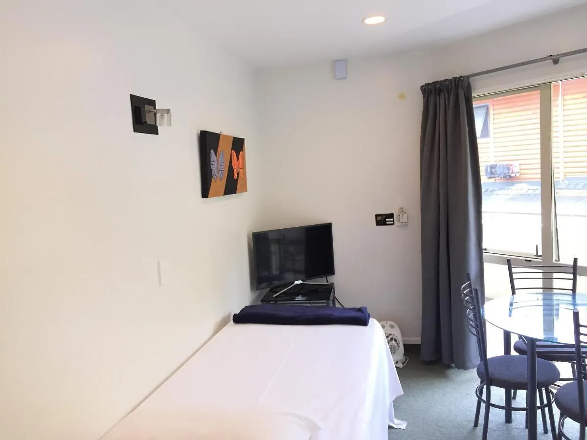 Baycourt Lakefront Motel Taupo